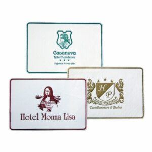 Centrino Portacortesia e Coprivassoio Sagomati Carta Ovattata Personalizzati - Coprivassoio cm.22,8X14