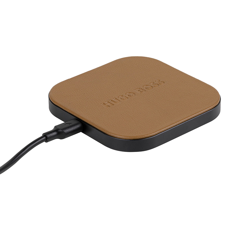 Wireless Charger Iconic di Hugo Boss